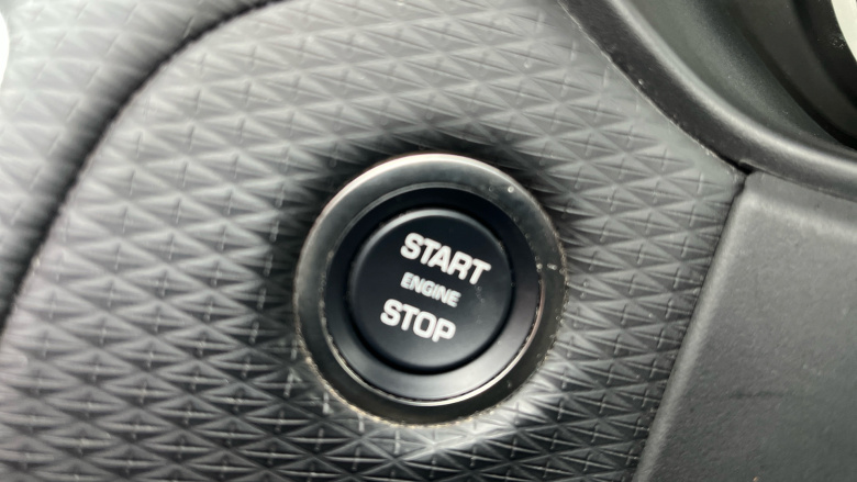 Land Rover Range Rover Velar 2.0 D200 MHEV Dynamic SE 5dr Auto Diesel Estate